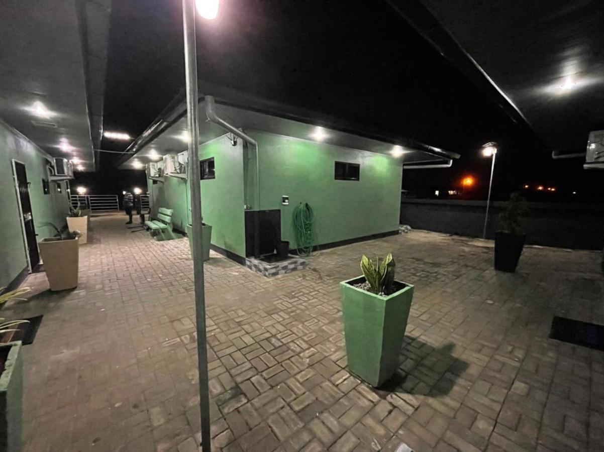 Bonaventure Apartments Nickerie Nieuw Nickerie Exteriör bild